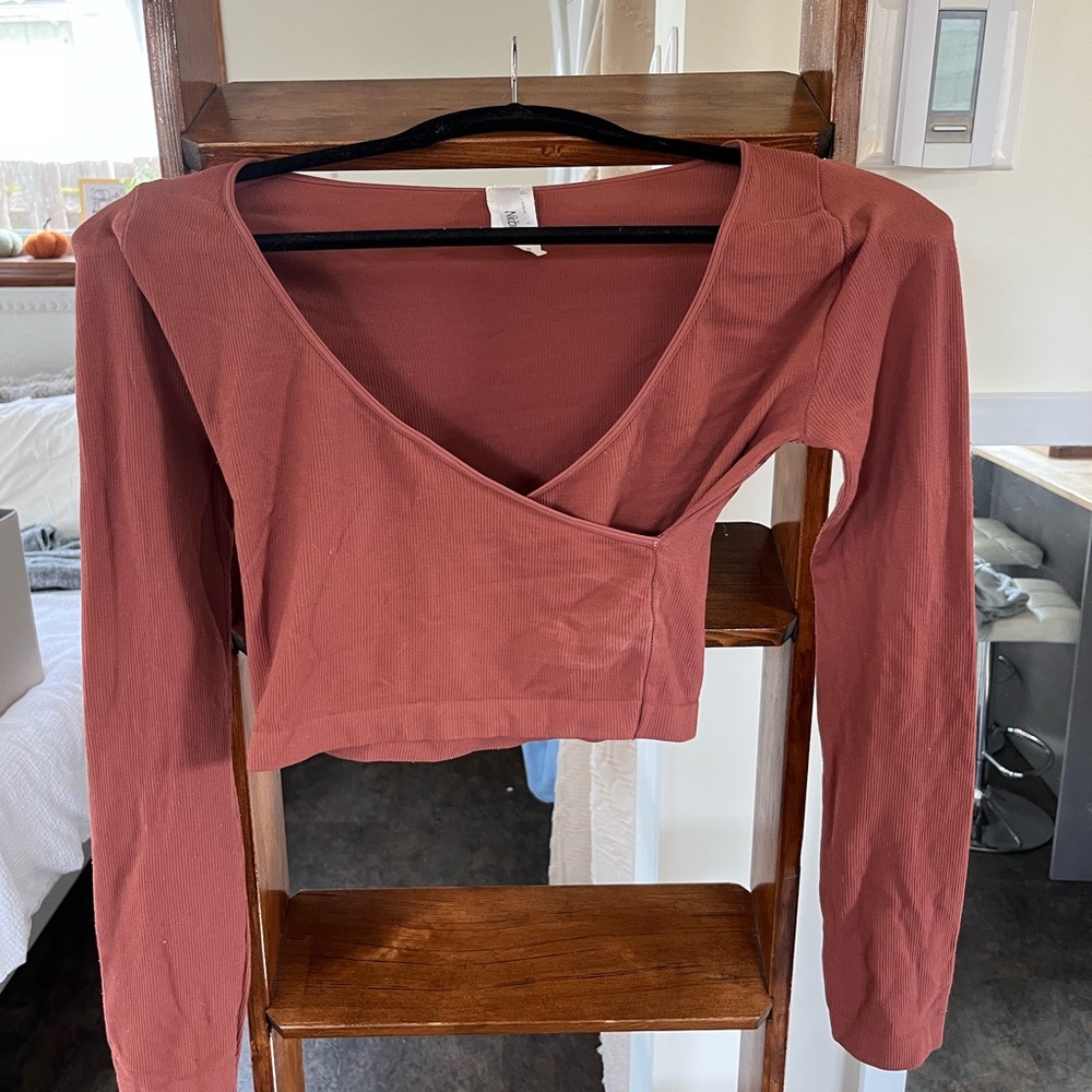 Women's V-Neck Long Sleeve Top - Rust